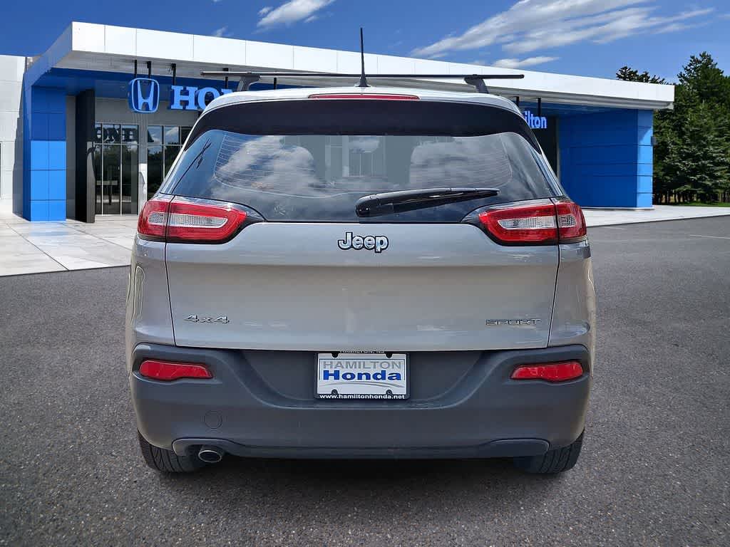 2017 Jeep Cherokee Sport