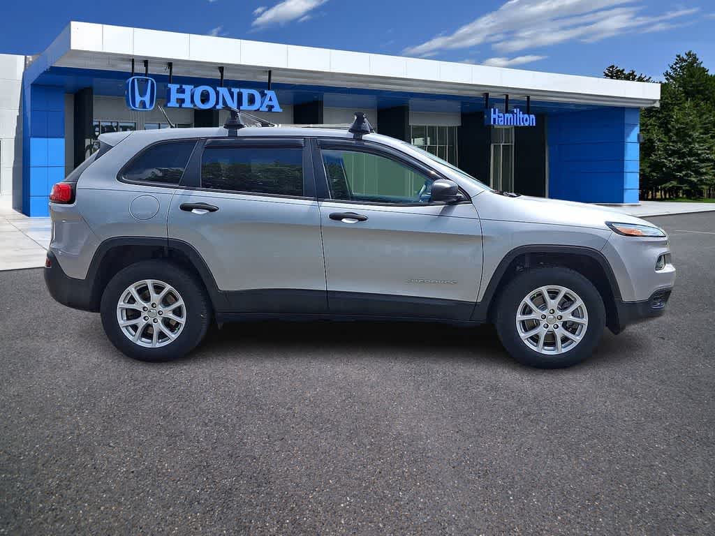 2017 Jeep Cherokee Sport