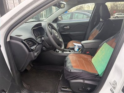 2023 Jeep Cherokee Altitude Lux