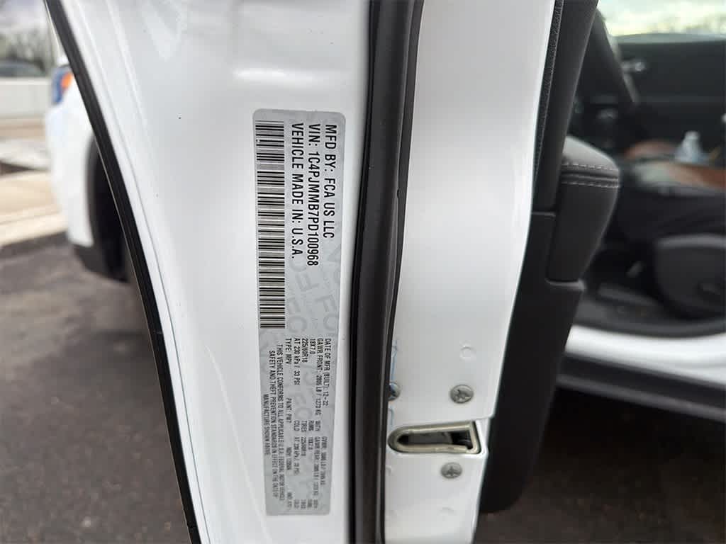 2023 Jeep Cherokee Altitude Lux