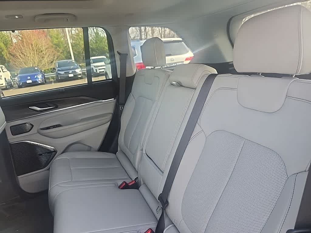 2023 Jeep Grand Cherokee Overland