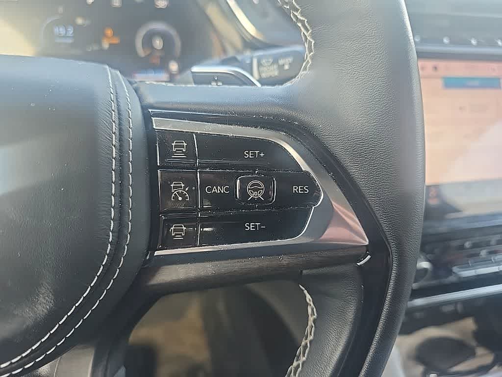 2023 Jeep Grand Cherokee Overland