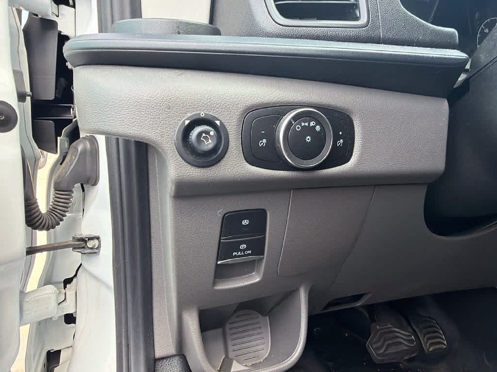 2023 Ford Transit Base