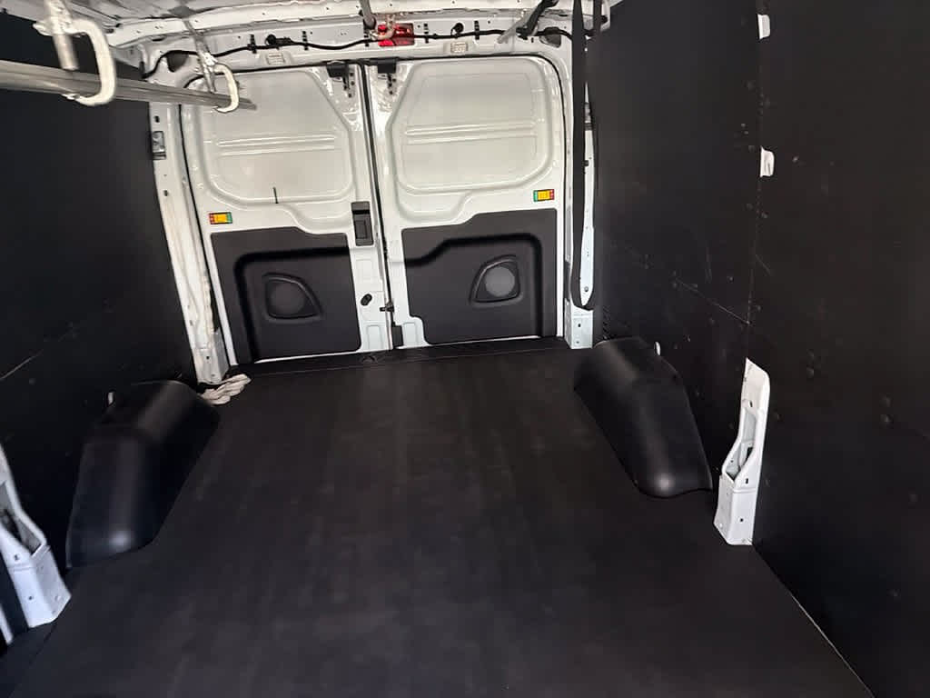 2023 Ford Transit Base