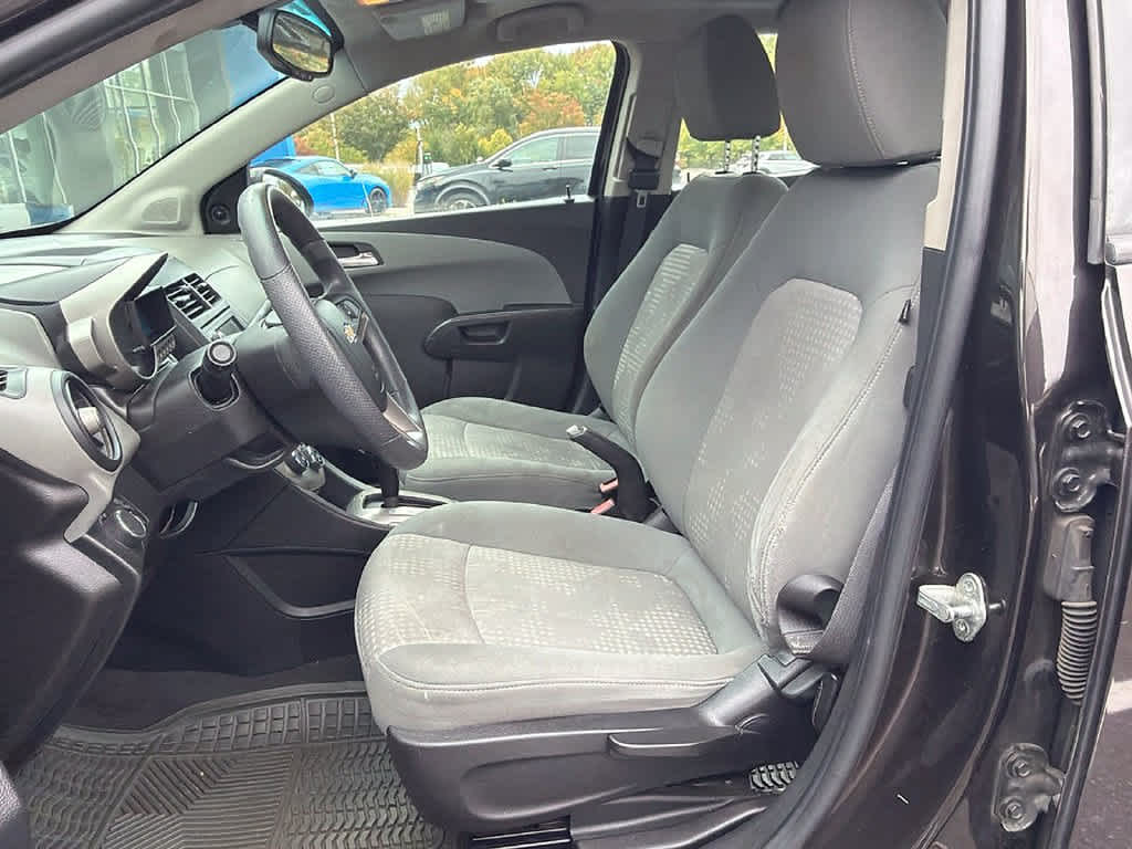 2013 Chevrolet Sonic LS