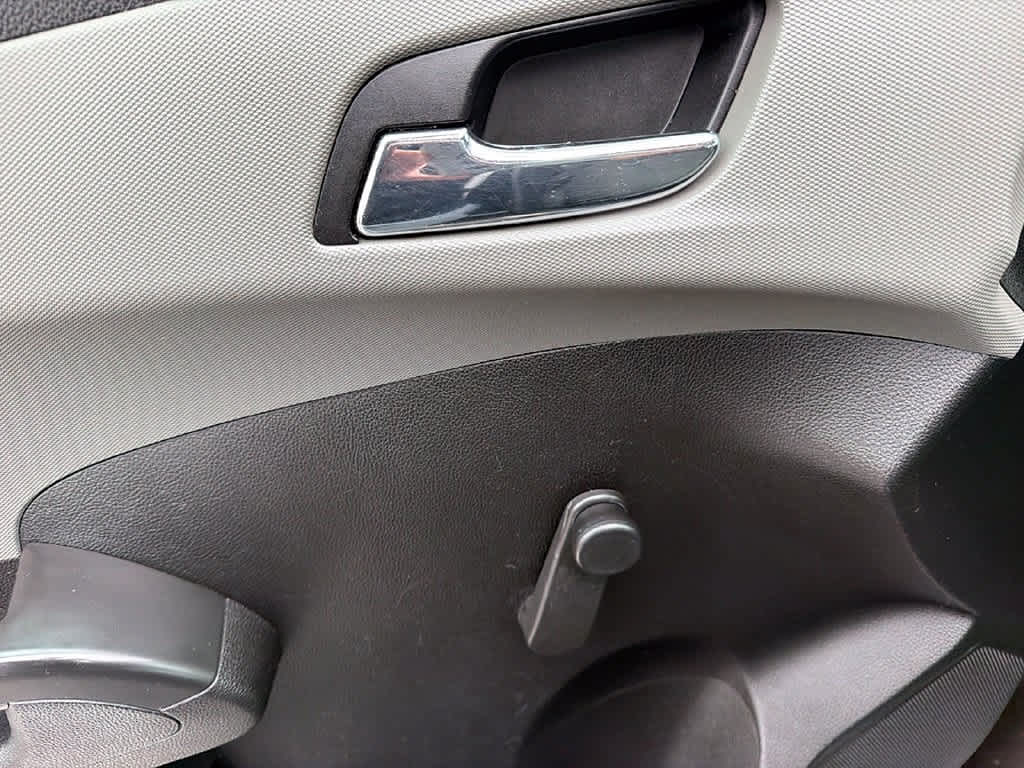 2013 Chevrolet Sonic LS
