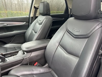 2017 Cadillac XT5 Luxury FWD