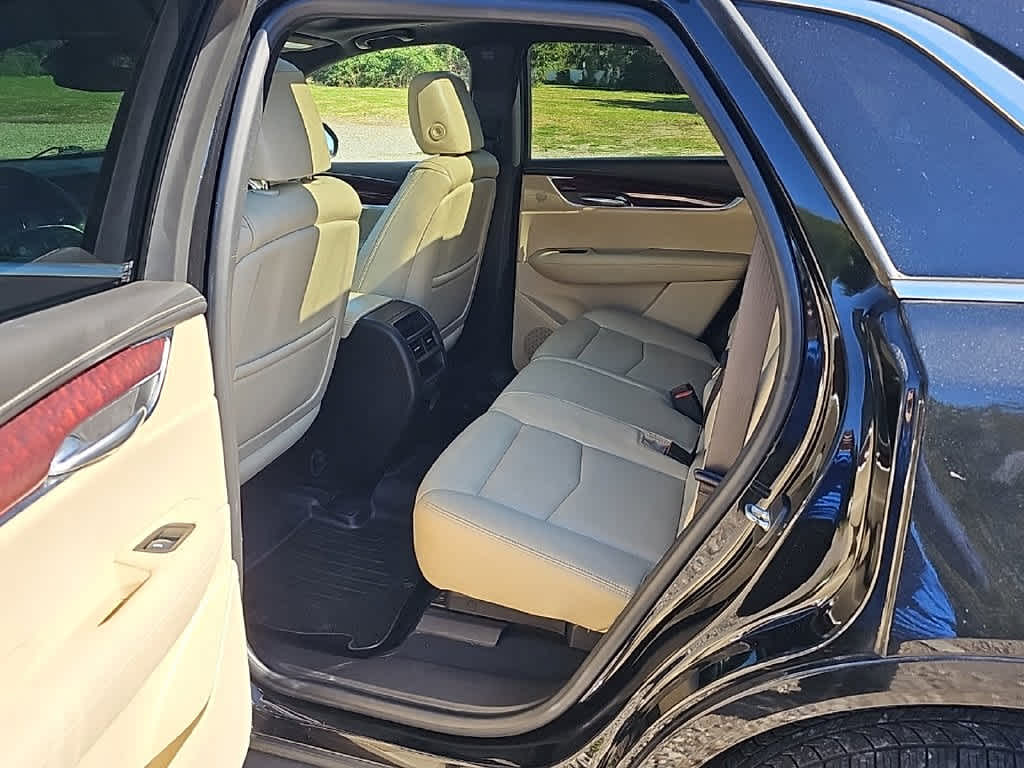 2017 Cadillac XT5 Luxury AWD