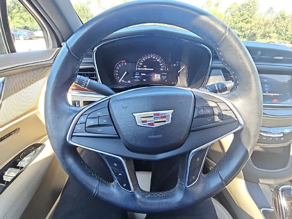 2017 Cadillac XT5 Luxury AWD