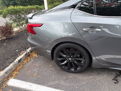 2017 Nissan Maxima SR
