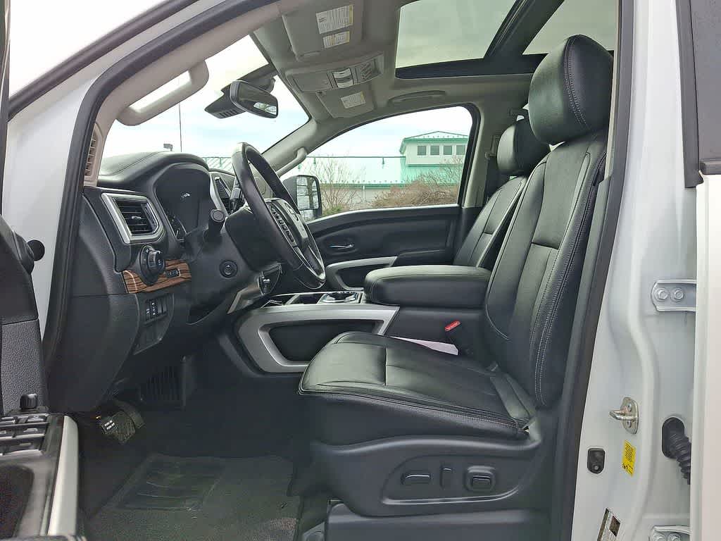 2021 Nissan Titan SL