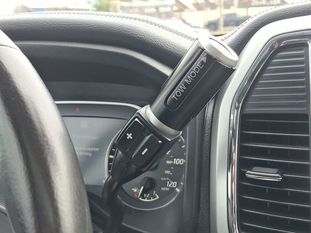 2021 Nissan Titan SL