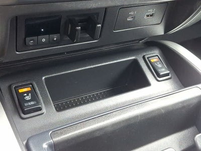 2021 Nissan Titan SL