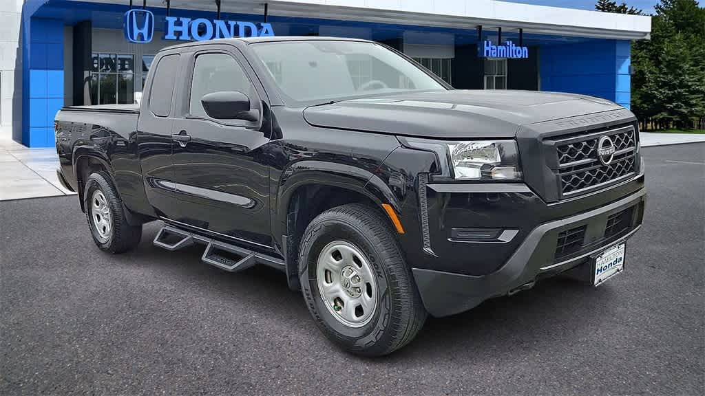 2022 Nissan Frontier S