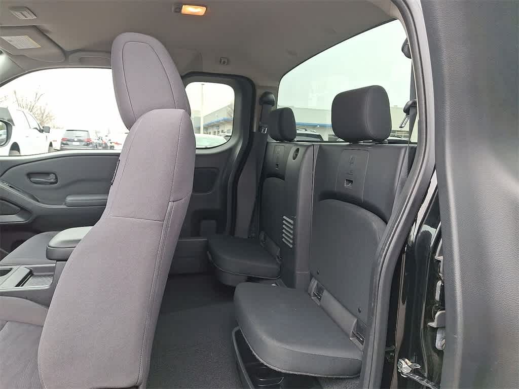 2022 Nissan Frontier S