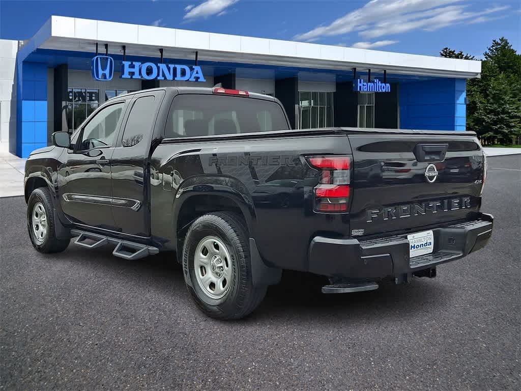 2022 Nissan Frontier S