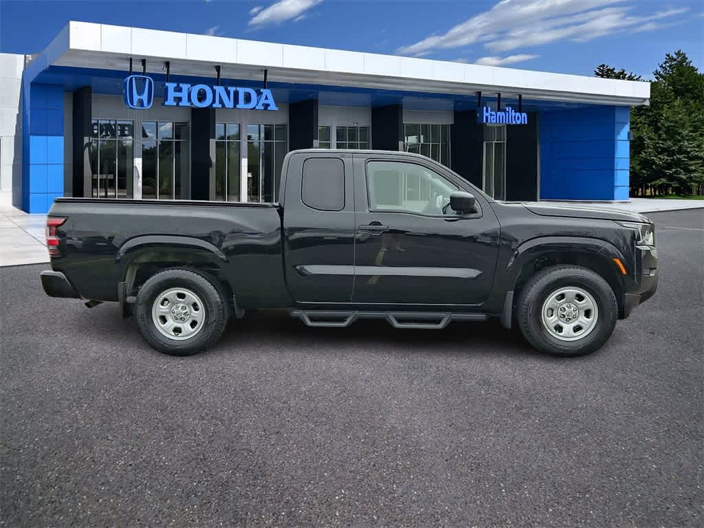 2022 Nissan Frontier S