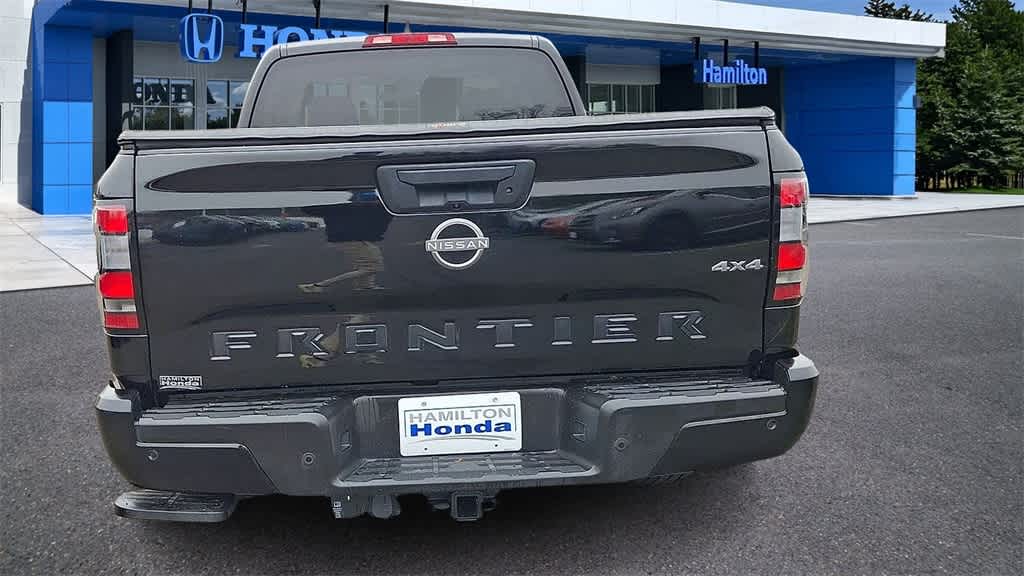 2022 Nissan Frontier S