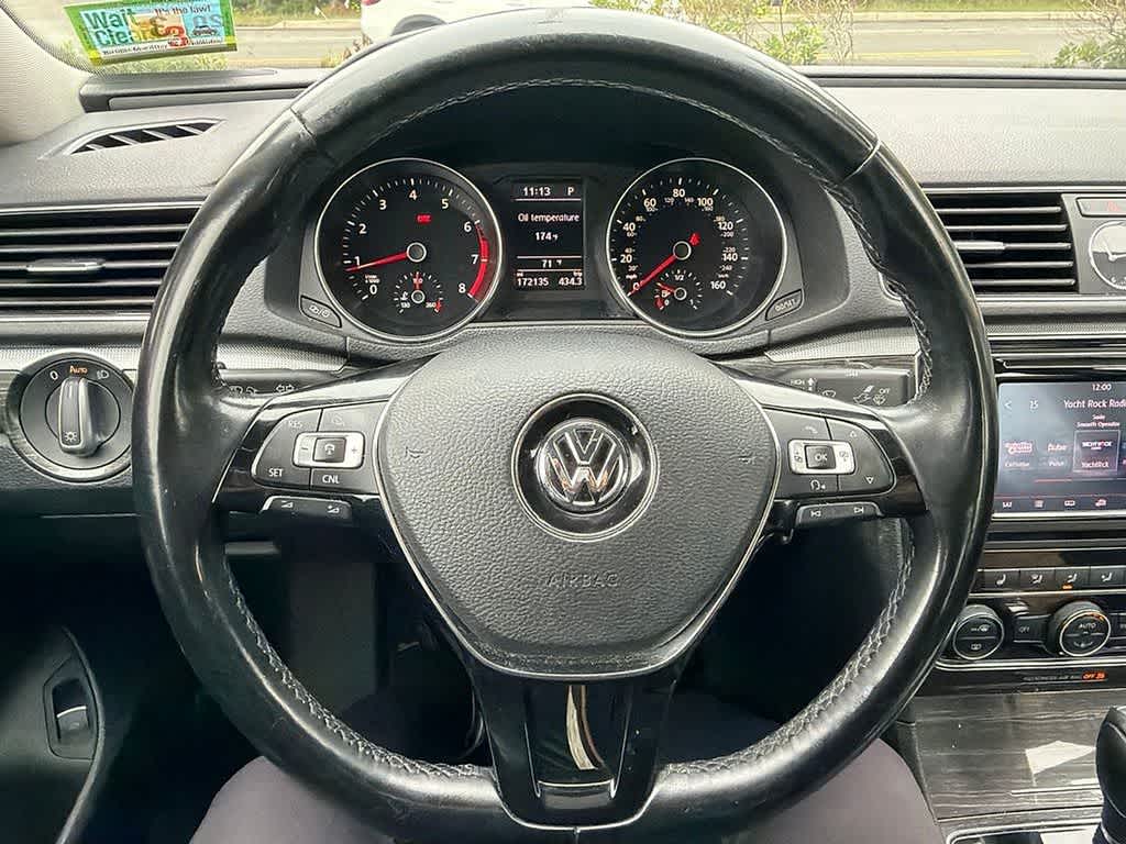 2016 Volkswagen Passat 1.8T SE