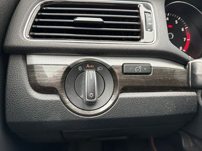 2016 Volkswagen Passat 1.8T SE