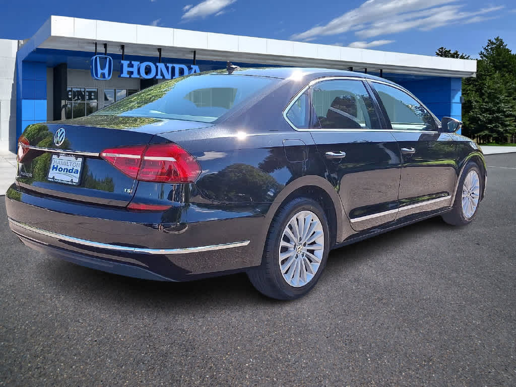 2016 Volkswagen Passat 1.8T SE