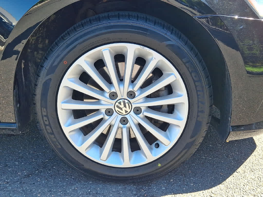 2016 Volkswagen Passat 1.8T SE