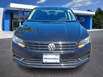 2016 Volkswagen Passat 1.8T SE
