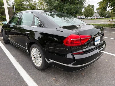 2016 Volkswagen Passat 1.8T SE