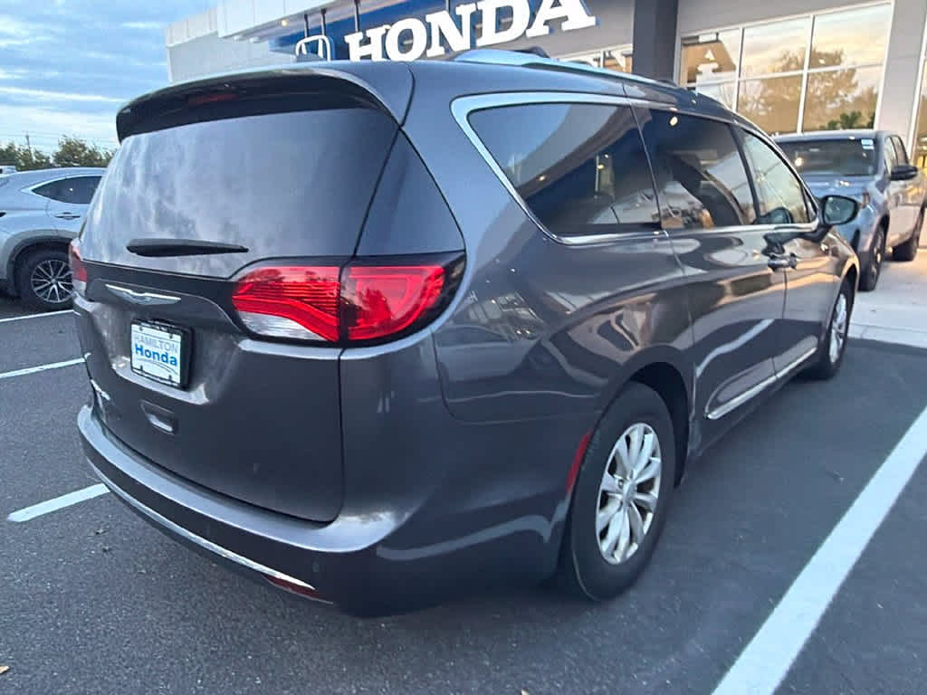 2019 Chrysler Pacifica Touring L