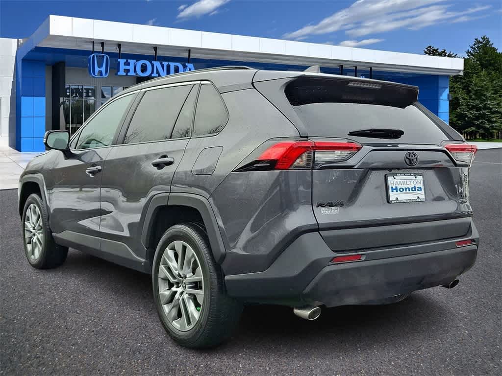 2022 Toyota RAV4 XLE Premium