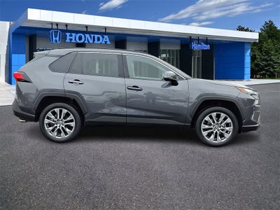 2022 Toyota RAV4 XLE Premium