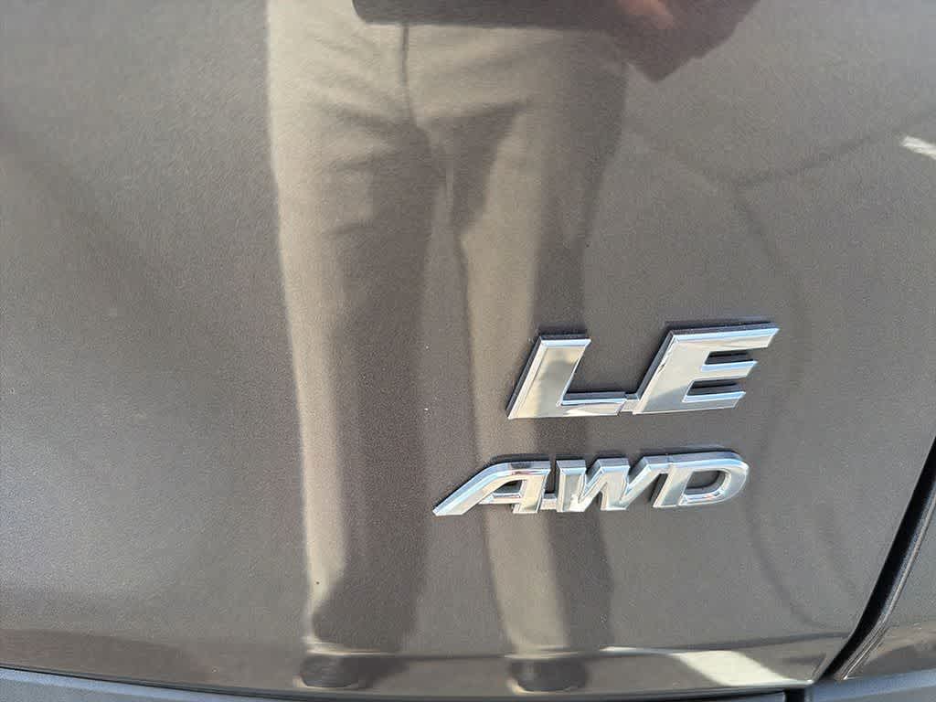 2023 Toyota RAV4 LE