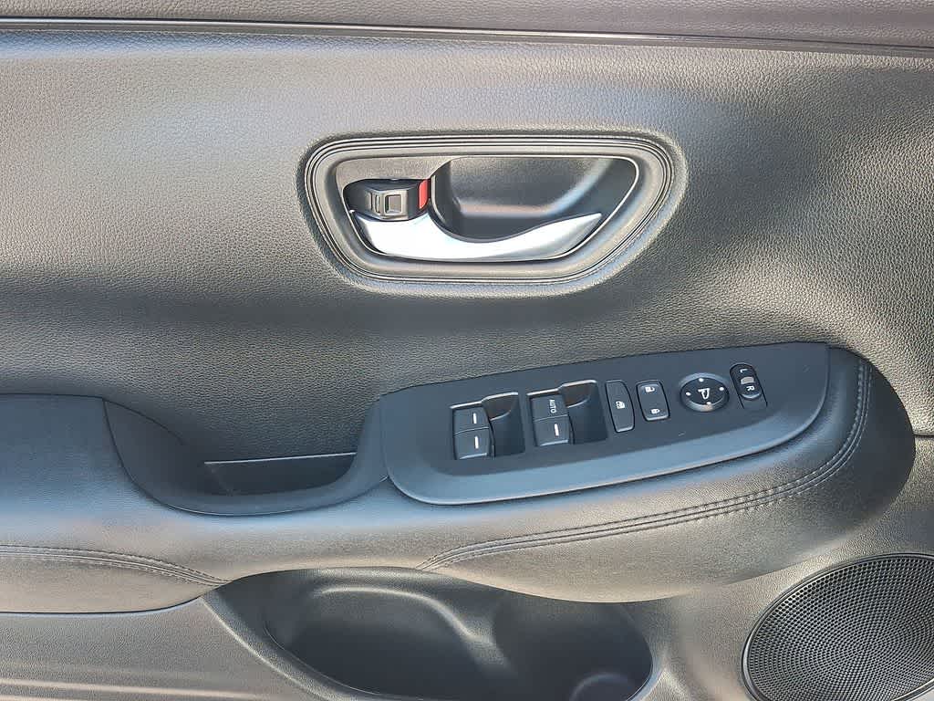 2026 Honda HR-V LX