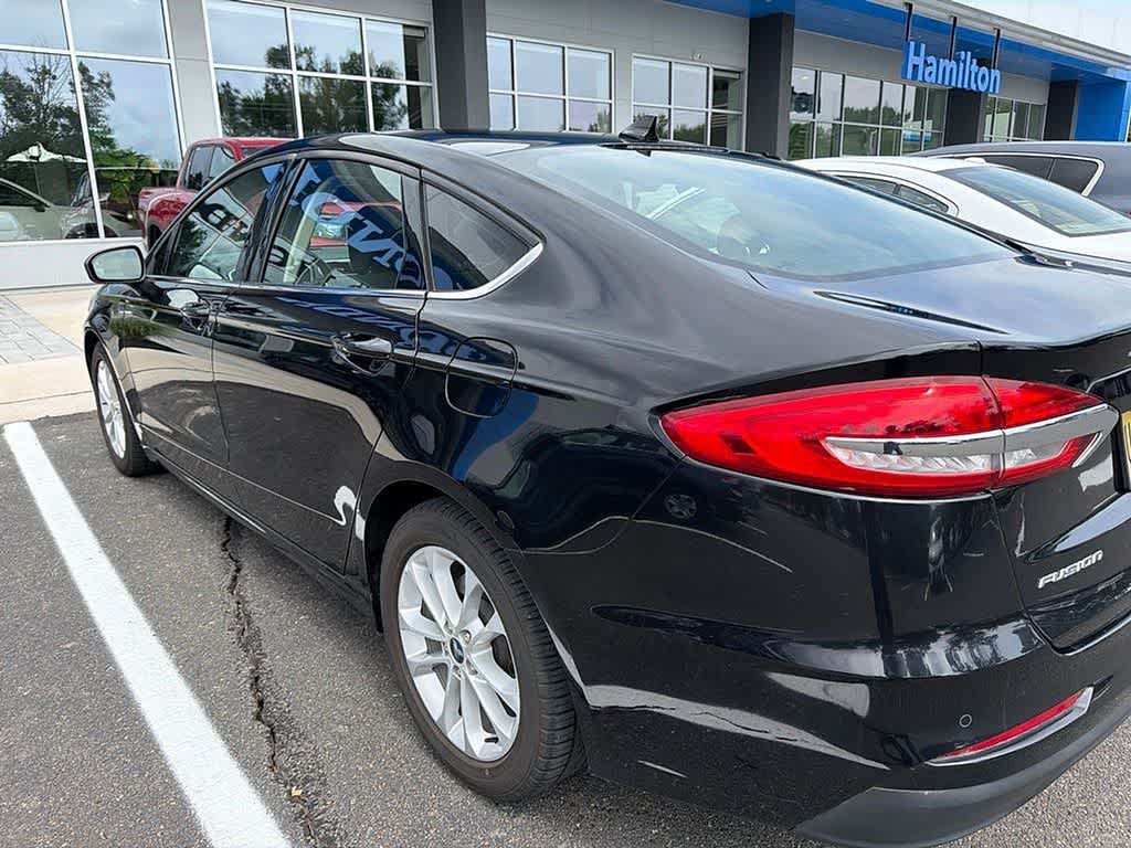 2020 Ford Fusion SE