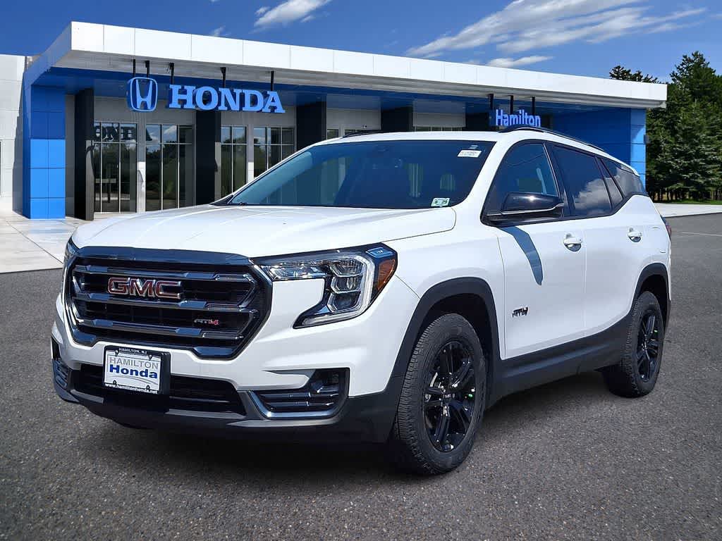 2024 GMC Terrain AT4