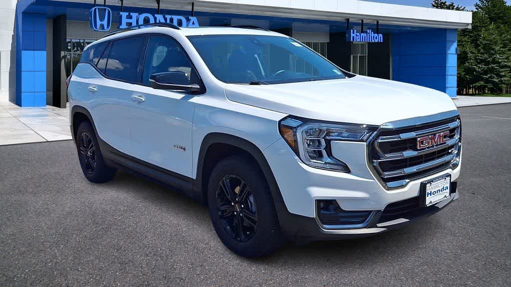 2024 GMC Terrain AT4