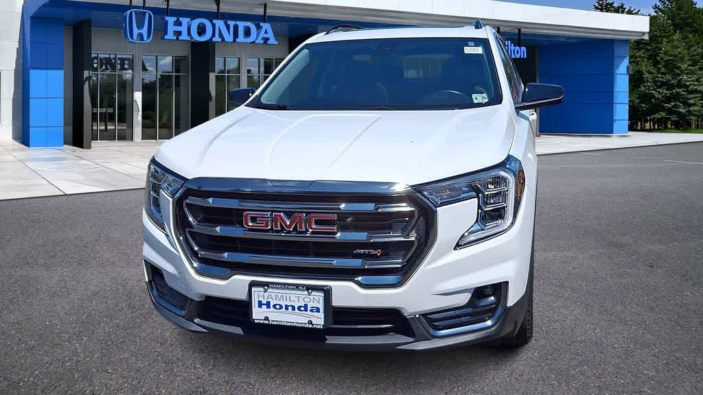 2024 GMC Terrain AT4