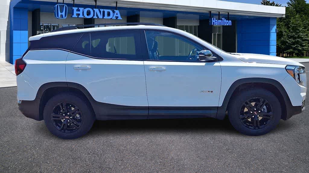 2024 GMC Terrain AT4
