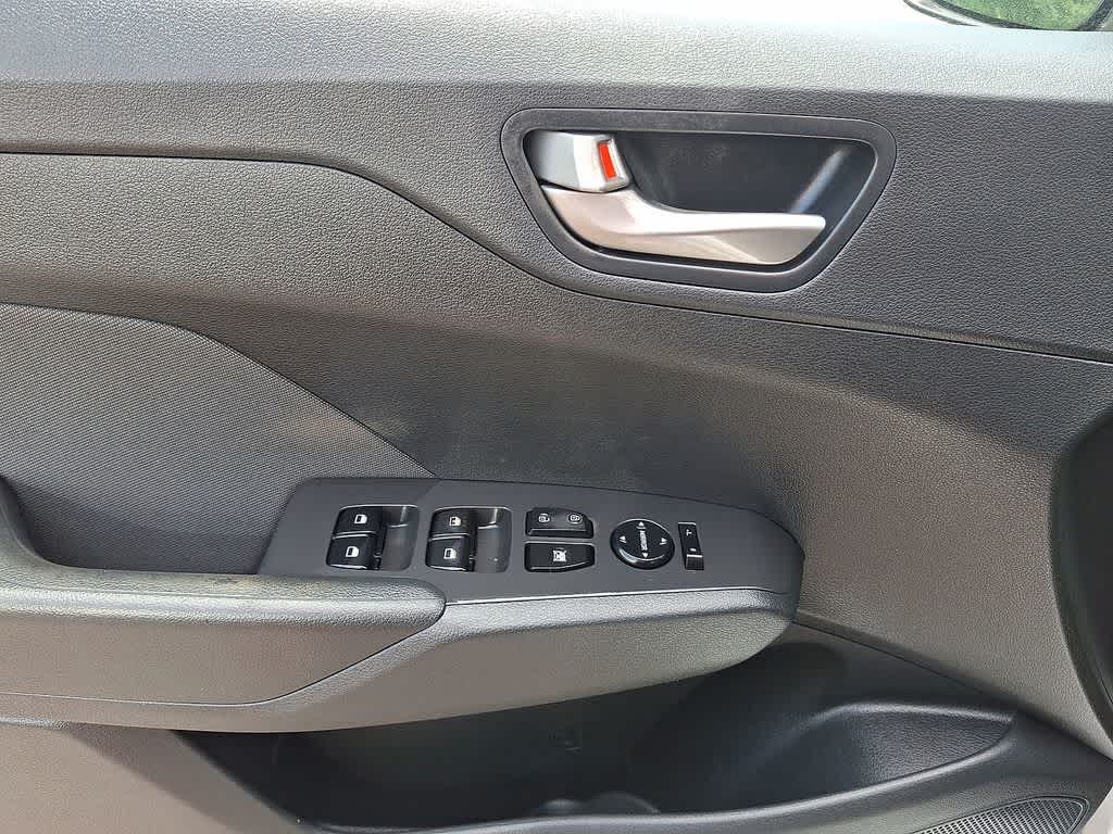 2019 Hyundai Accent SE