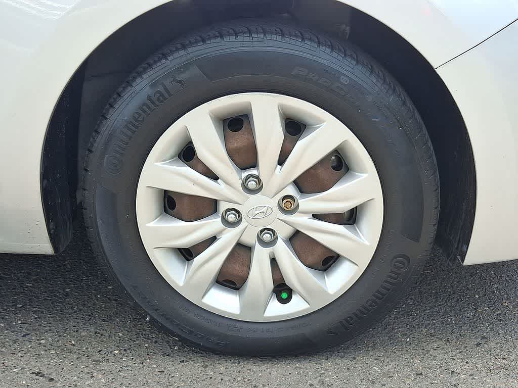 2019 Hyundai Accent SE
