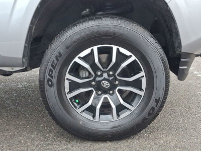 2022 Toyota Tacoma SR