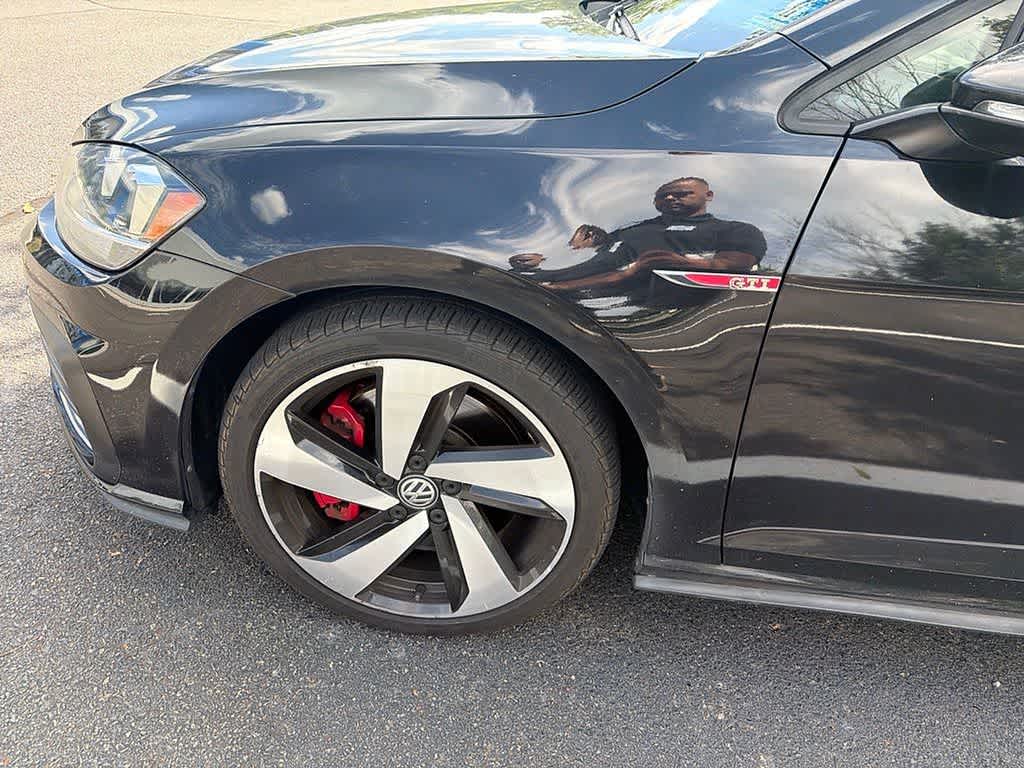2021 Volkswagen Golf GTI S