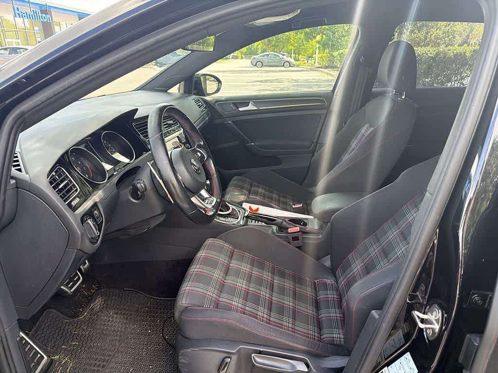 2021 Volkswagen Golf GTI S