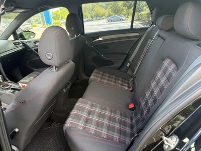 2021 Volkswagen Golf GTI S