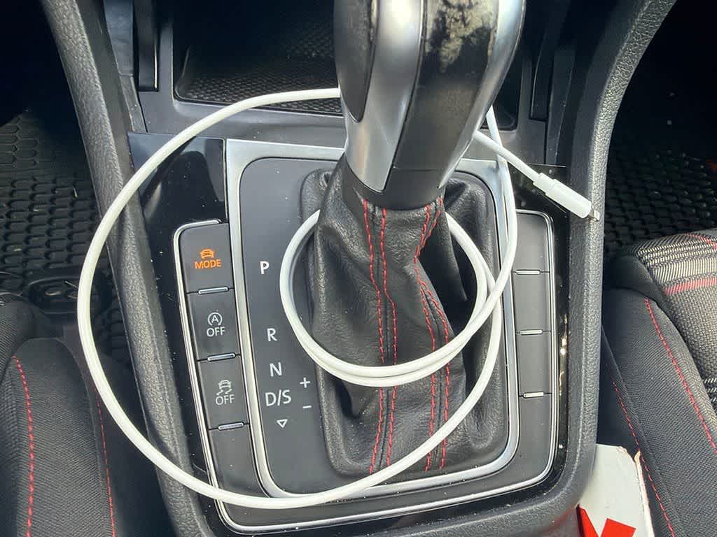 2021 Volkswagen Golf GTI S