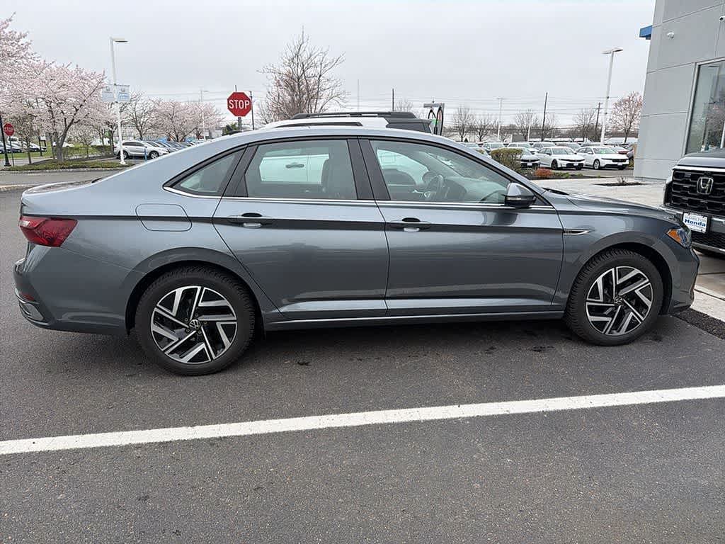 2022 Volkswagen Jetta SEL
