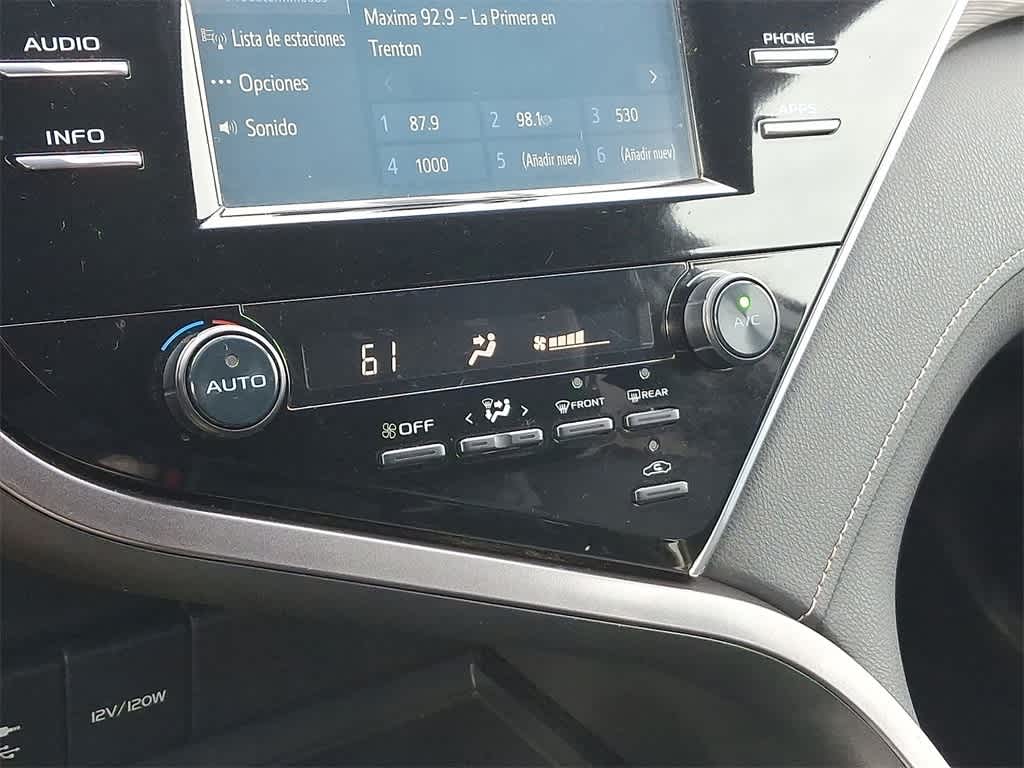 2018 Toyota Camry SE