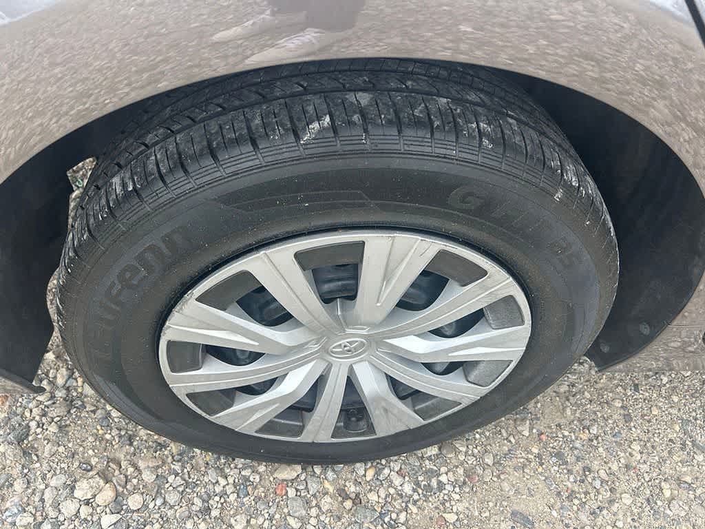 2018 Toyota Camry Hybrid LE