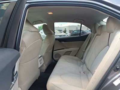 2018 Toyota Camry Hybrid LE