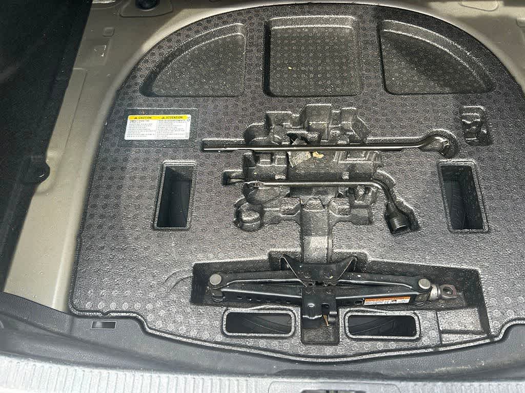 2018 Toyota Camry Hybrid LE